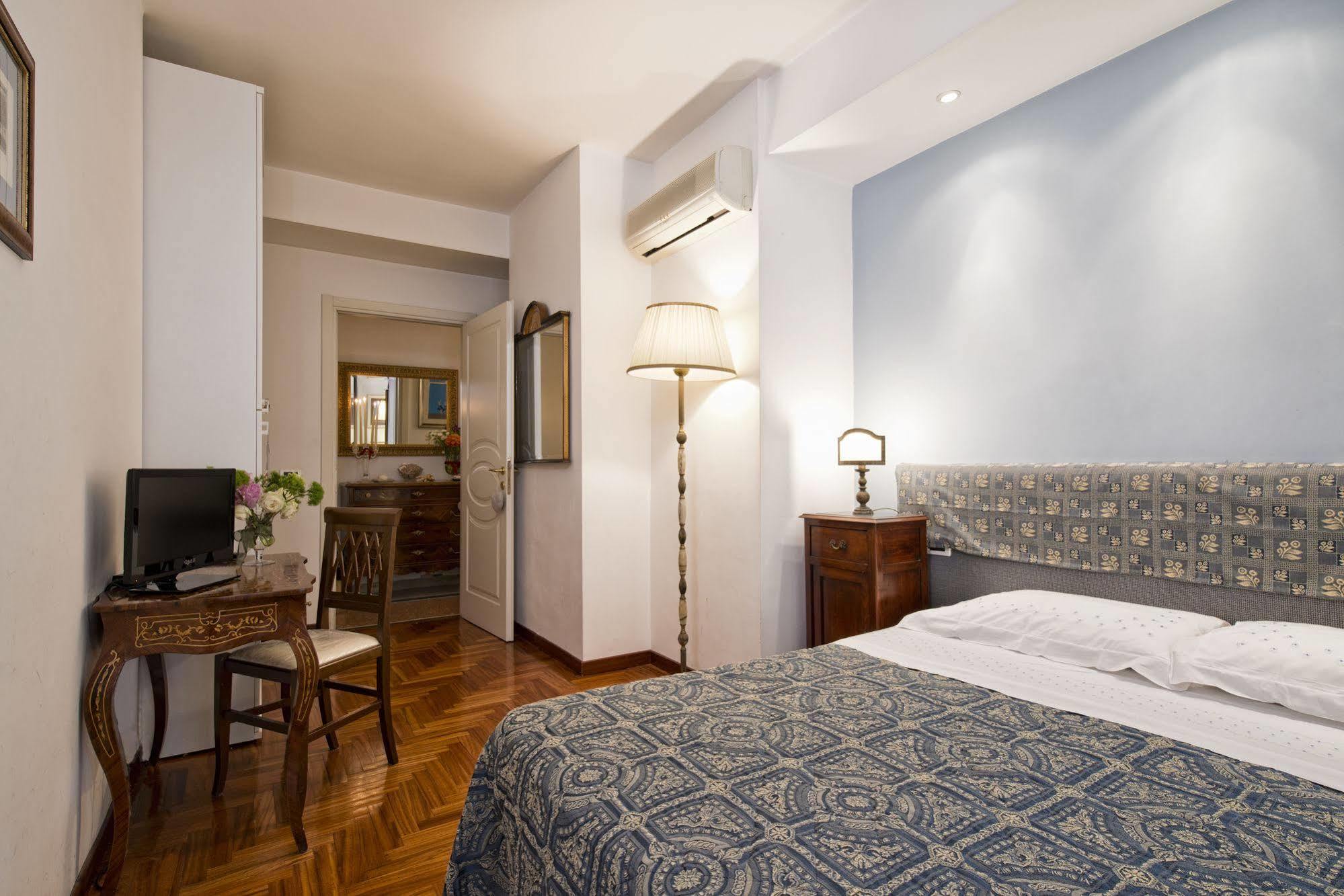 Il Rosso E Il Blu Hotel Rome Bagian luar foto