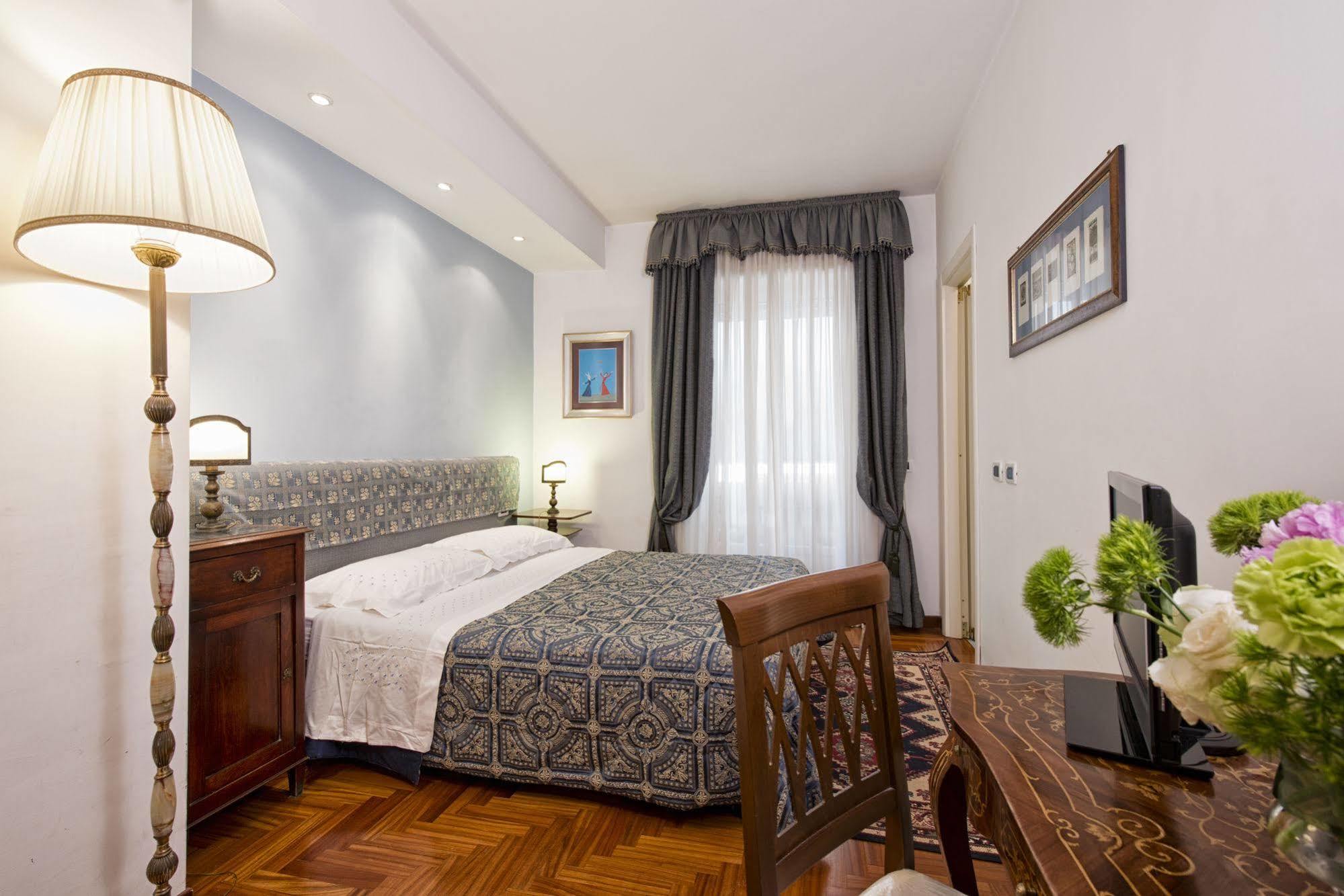 Il Rosso E Il Blu Hotel Rome Bagian luar foto
