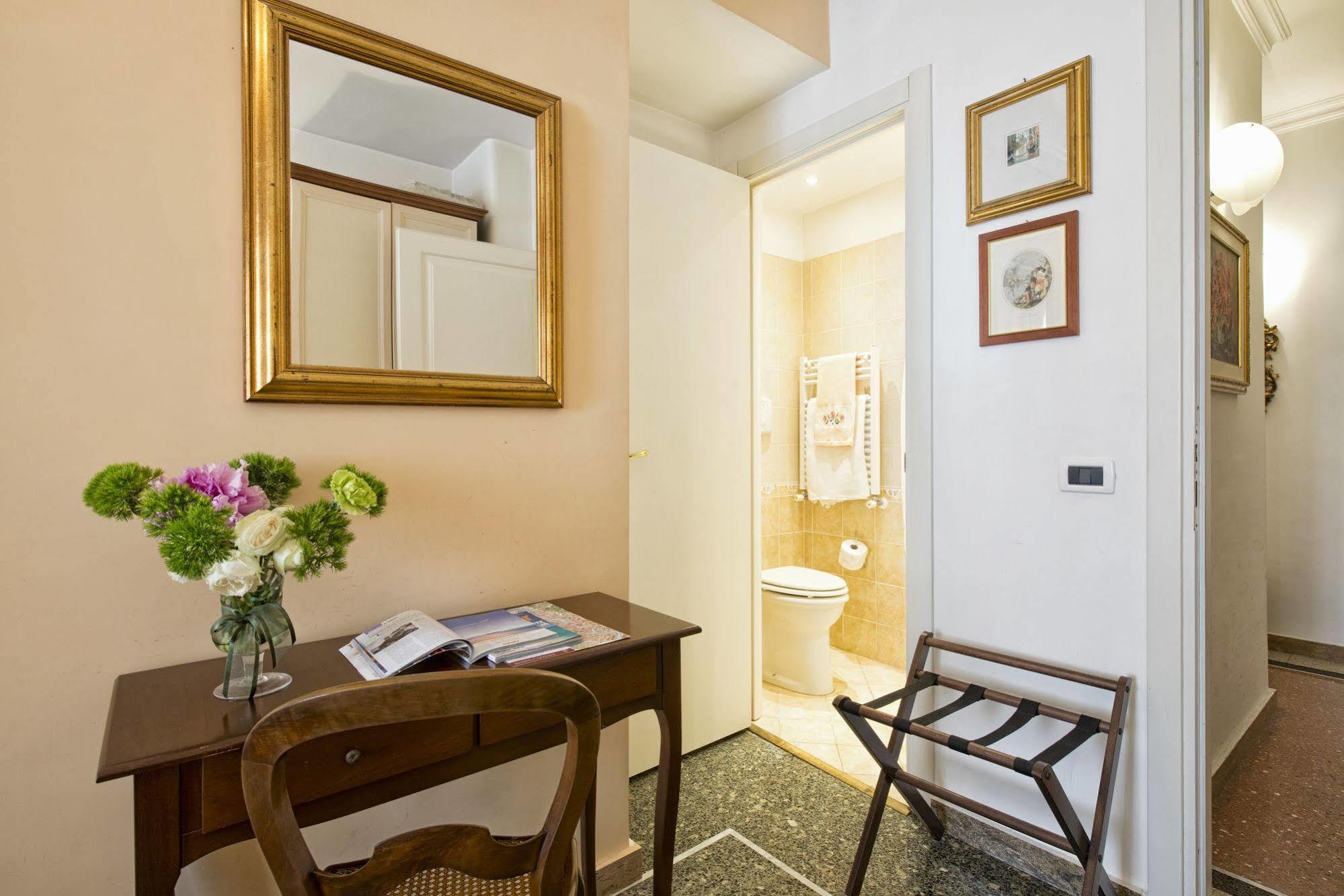 Il Rosso E Il Blu Hotel Rome Bagian luar foto