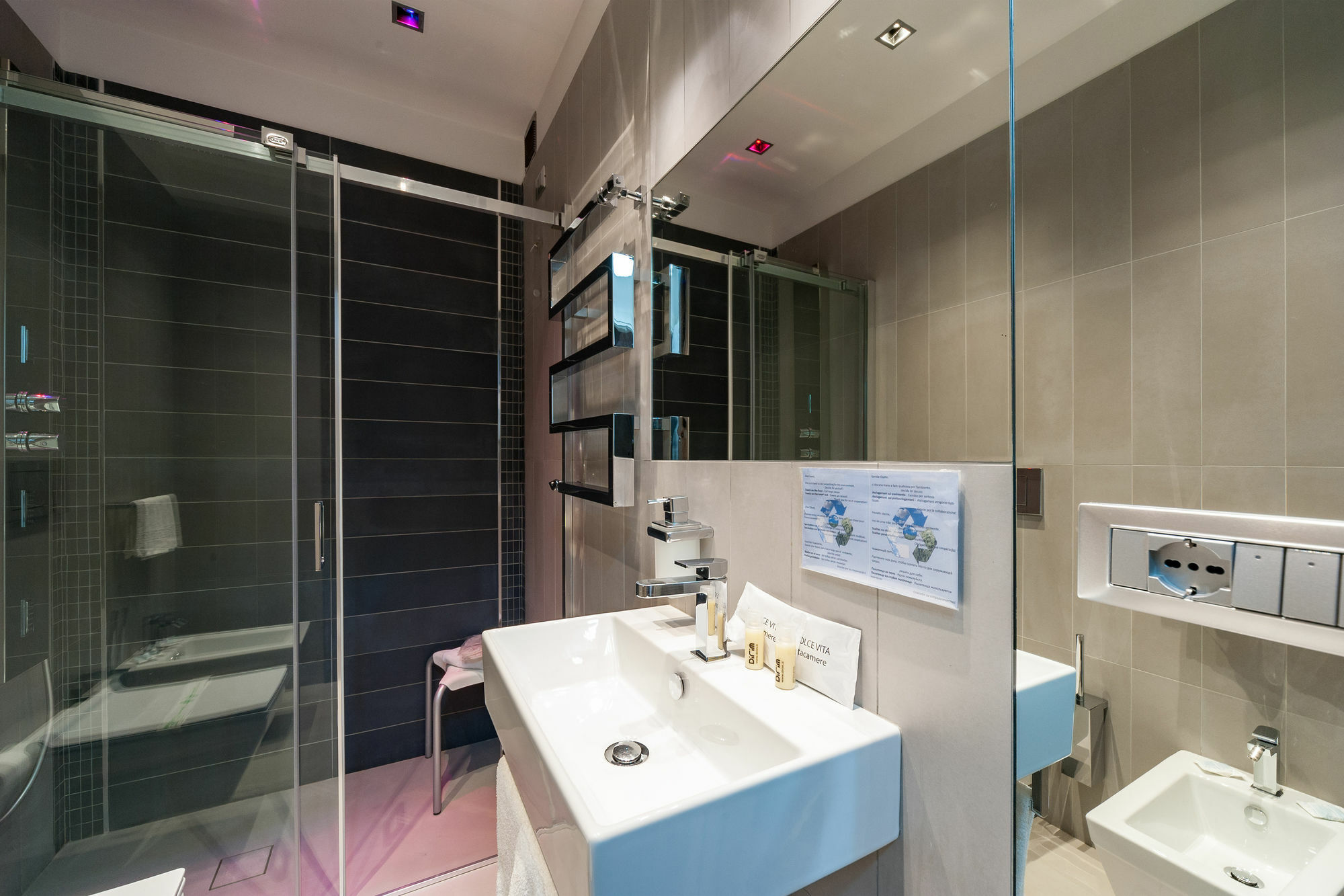 Il Rosso E Il Blu Hotel Rome Bagian luar foto